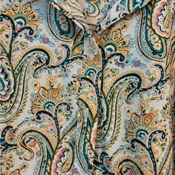 Talbots Button Up - Picture 2 of 5